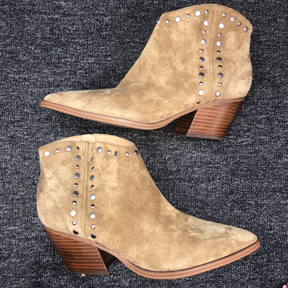 Suede Ankle booties